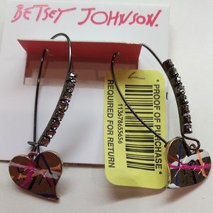 Betsey Johnson New Heart Earrings